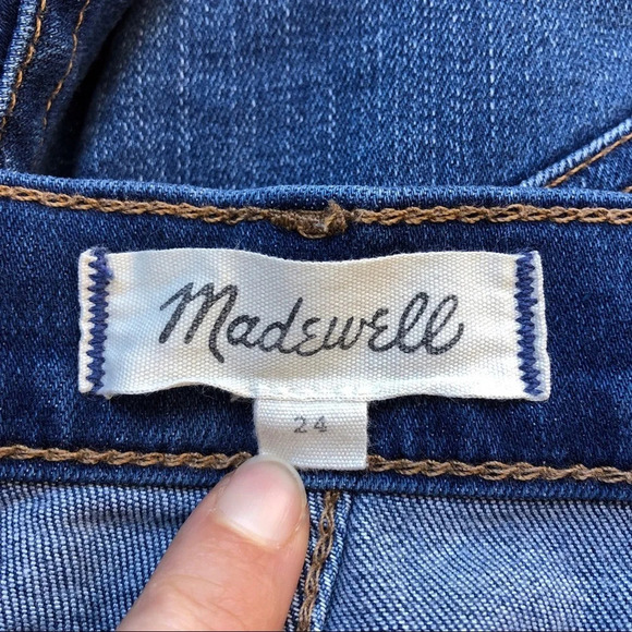Madewell Roadtripper Distressed Denim Jean Shorts Size 24 - Picture 6 of 13